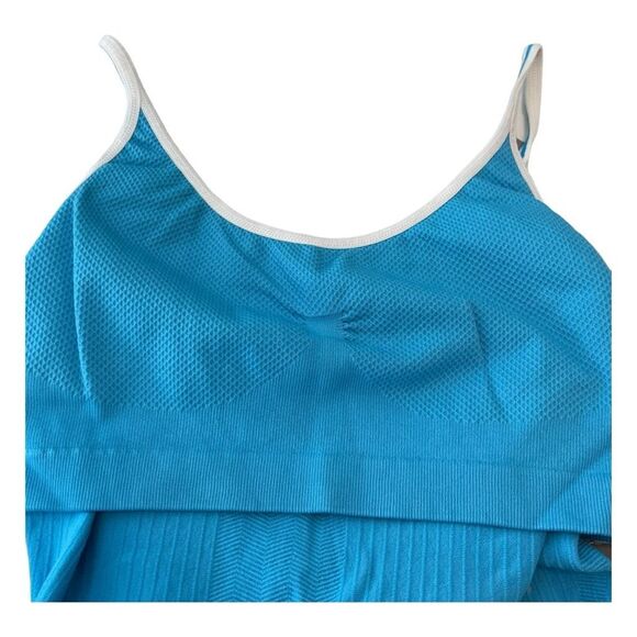 Danskin Now Athletic Ribbed Knit Tank Top Blue White Sleeveless Self Bra M - Picture 3 of 4